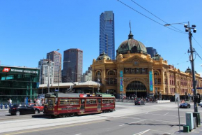  Flinders Street 238, CLEMENTS HOUSE at Federation Square, Melbourne, Australia  Мельбурн